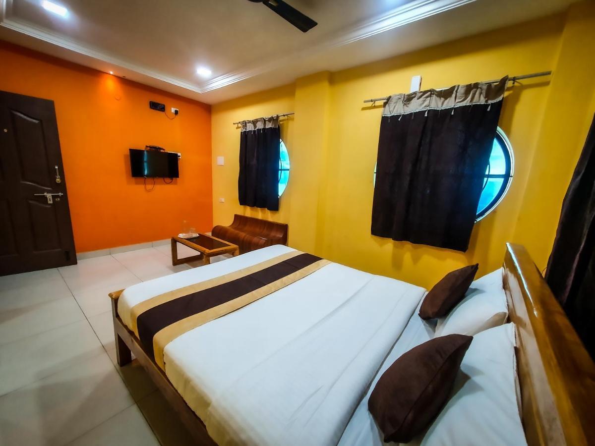 Le Hotel Host Tiruchirappalli Ngoại thất bức ảnh
