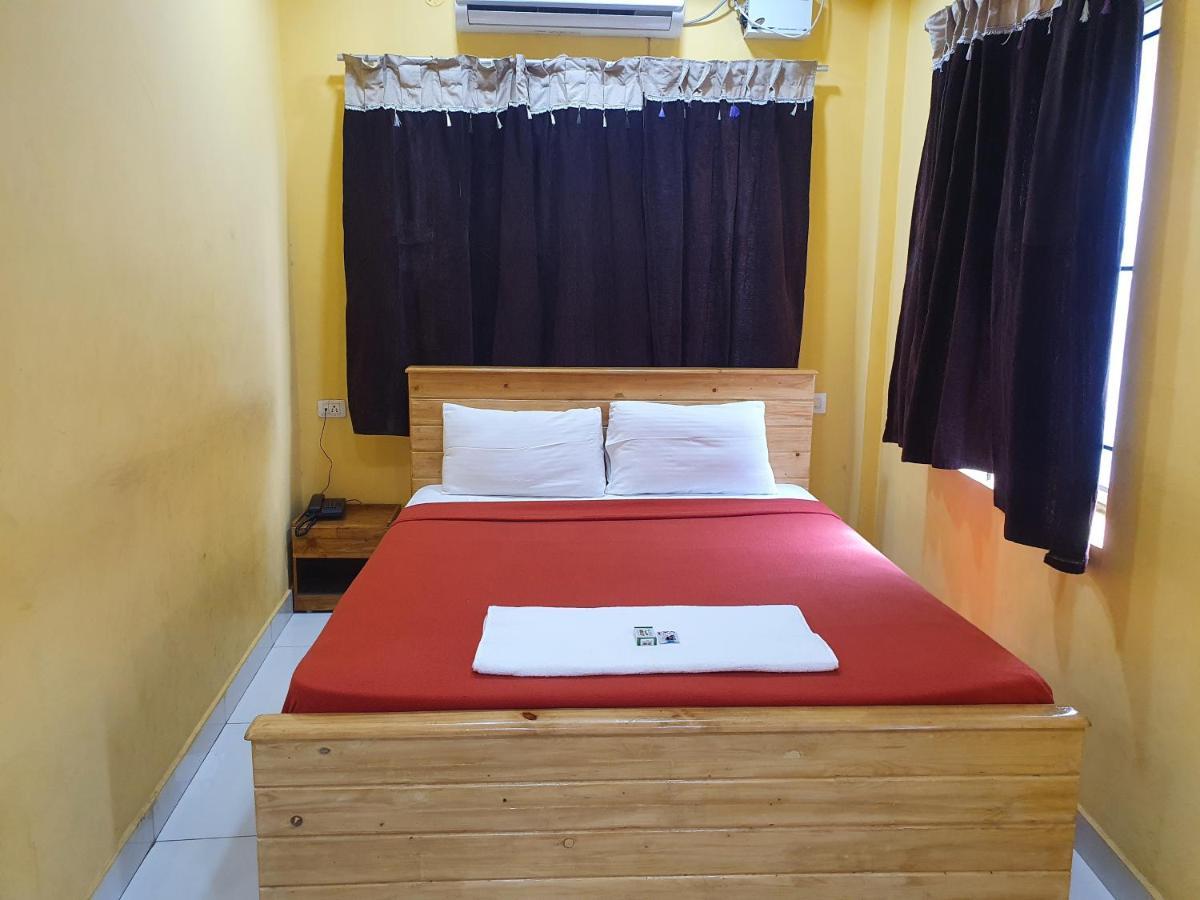 Le Hotel Host Tiruchirappalli Ngoại thất bức ảnh